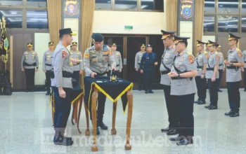 M. Awal Chairuddin Resmi Pimpin Polda Sulsel, Gantikan Djuhandhani 3 Kapolri Lantik kapolda sulsel