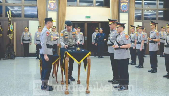 M. Awal Chairuddin Resmi Pimpin Polda Sulsel, Gantikan Djuhandhani