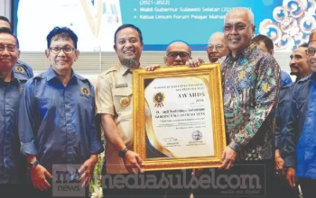 Gubernur Sulsel Raih Penghargaan Tokoh Pembangunan dan Konektivitas Daerah 3 Penghargaan Tokoh Pembangunan