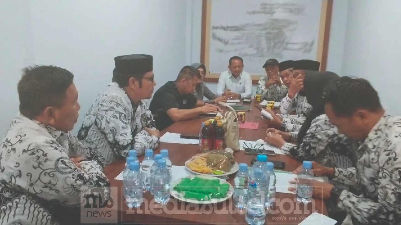 Ratusan Guru Geruduk Polres Jeneponto, Protes Guru Korban Pengeroyokan Jadi Tersangka 2 Pertemuan PGRI dan Reskrim Polres Jeneponto