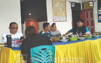 Kepala BKPSDM Jeneponto Sidak Kantor Lurah Bontoa, Sekaligus Perkuat Silaturahmi dan Kedisiplinan ASN
